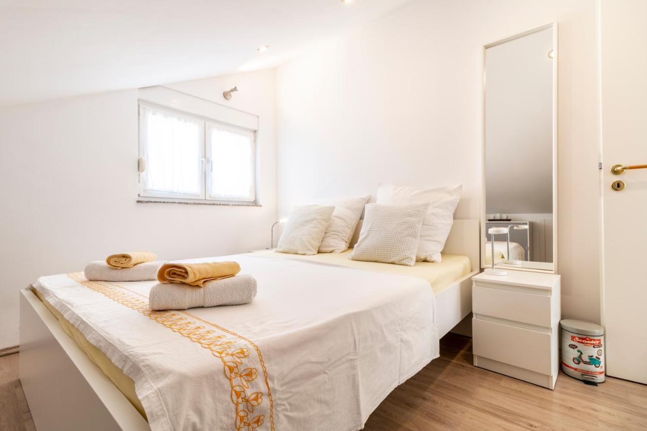 Apartments Lacaleta Split Exterior photo