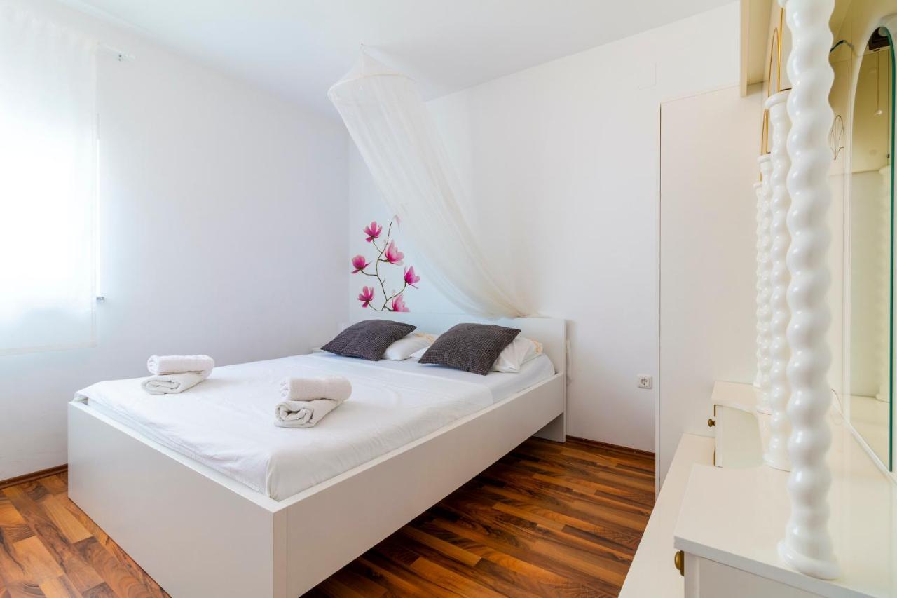 Apartments Lacaleta Split Exterior photo
